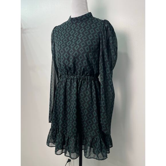Zara Dresses & Skirts - ZARA Long Sleeve Geo Print Mini Dress Green/Black Puff Shoulder Ruffle Hem Sz M